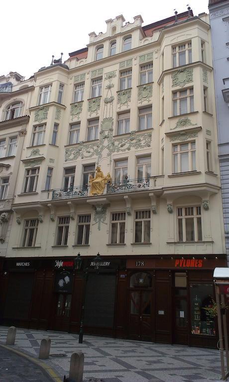 Charles IV Apartments Praga Exterior foto